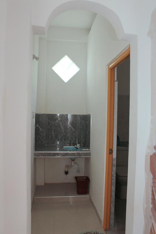 Nethum Rest Hotel Мириса Екстериор снимка
