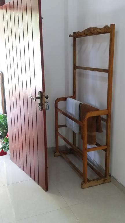Nethum Rest Hotel Мириса Екстериор снимка